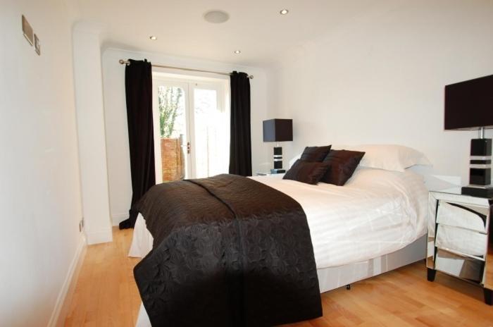 Parks Serviced Apartments Hertford Δωμάτιο φωτογραφία